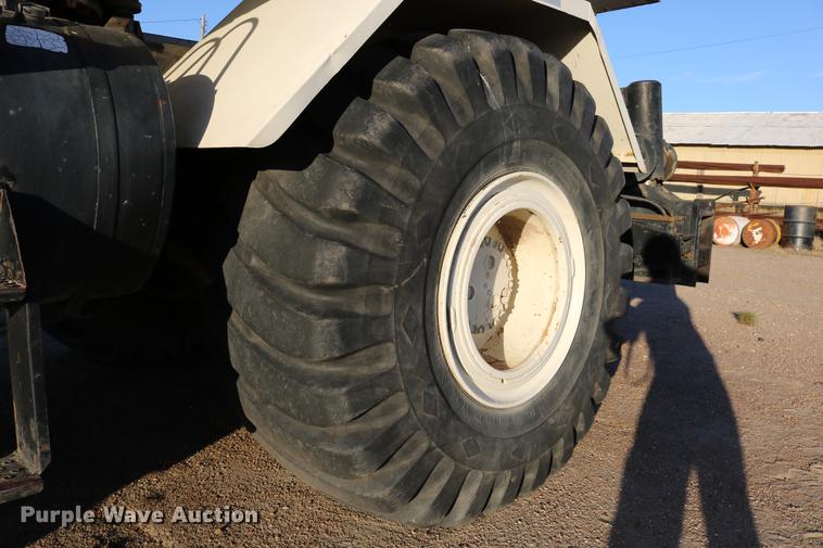 image for item DD0026 1985 P & H RT50 crane