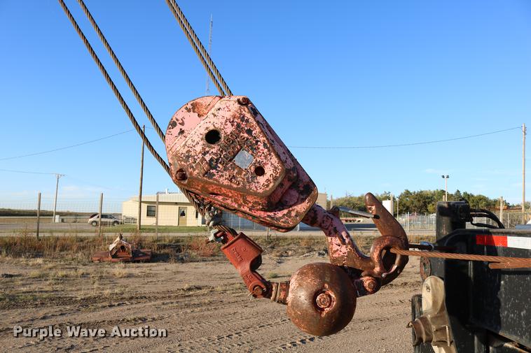 image for item DD0026 1985 P & H RT50 crane