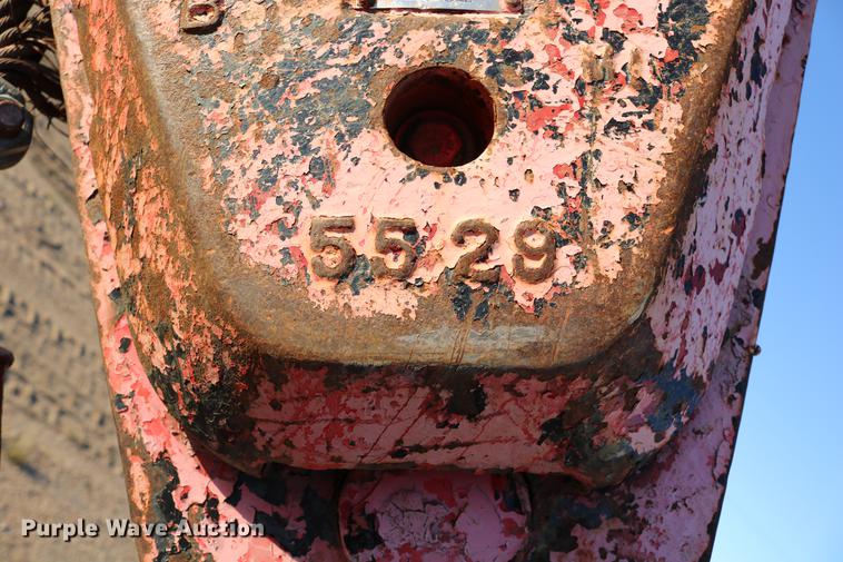 image for item DD0026 1985 P & H RT50 crane