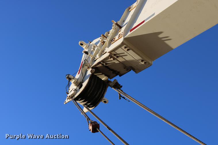 image for item DD0026 1985 P & H RT50 crane