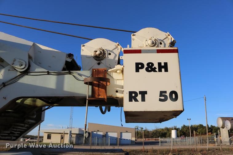 image for item DD0026 1985 P & H RT50 crane