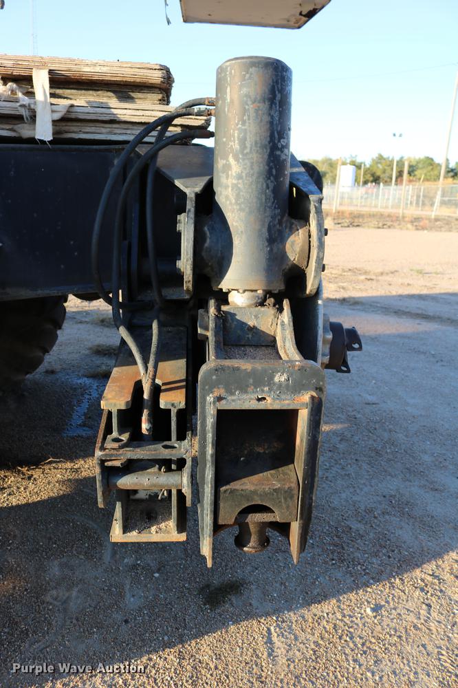 image for item DD0026 1985 P & H RT50 crane