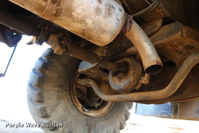 image for item DD0026 1985 P & H RT50 crane