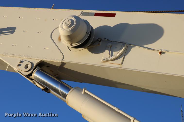 image for item DD0026 1985 P & H RT50 crane