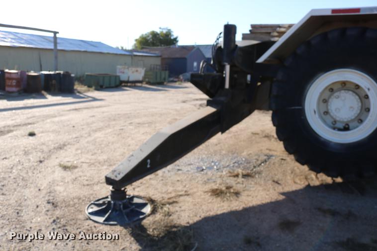 image for item DD0026 1985 P & H RT50 crane