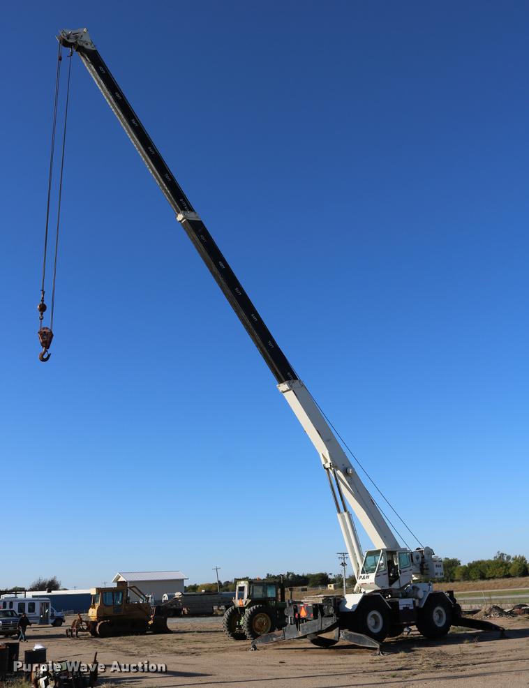 image for item DD0026 1985 P & H RT50 crane