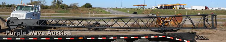 image for item DD0026 1985 P & H RT50 crane