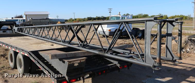 image for item DD0026 1985 P & H RT50 crane