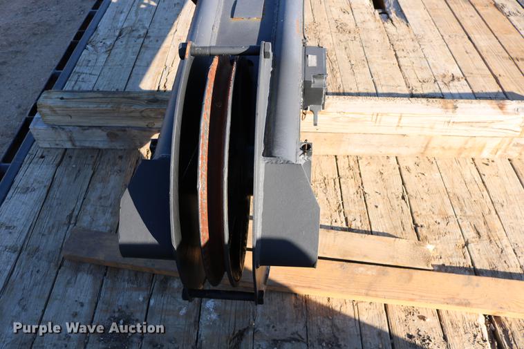 image for item DD0026 1985 P & H RT50 crane