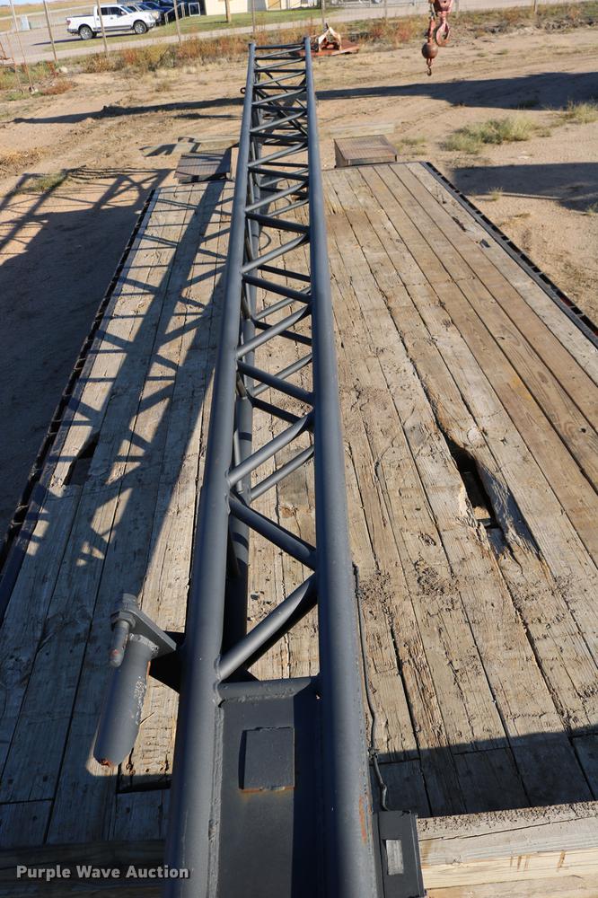 image for item DD0026 1985 P & H RT50 crane