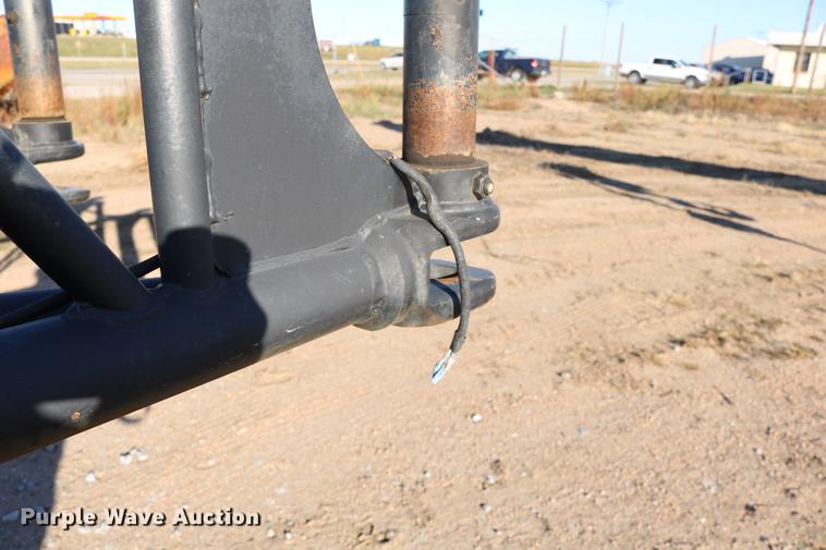 image for item DD0026 1985 P & H RT50 crane