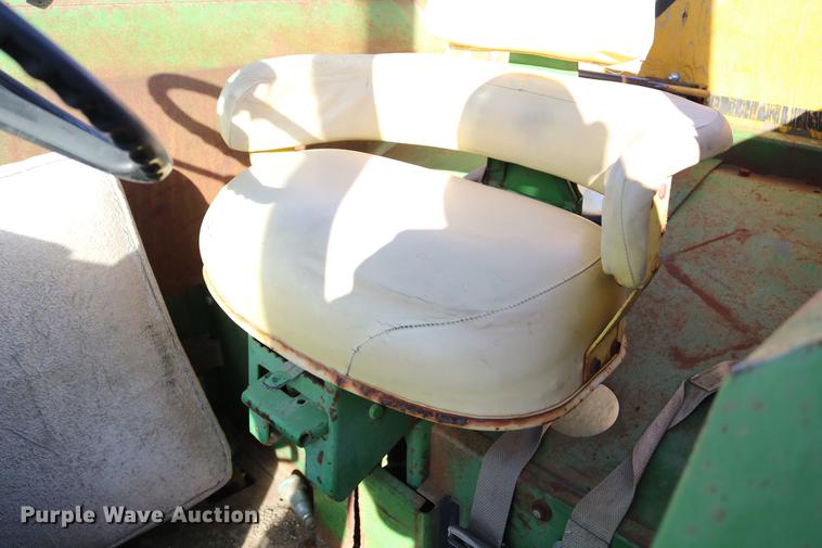 image for item DD0028 1970 John Deere 5020 tractor