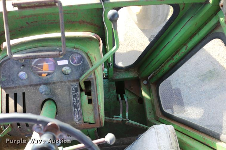 image for item DD0028 1970 John Deere 5020 tractor