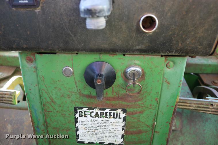 image for item DD0028 1970 John Deere 5020 tractor