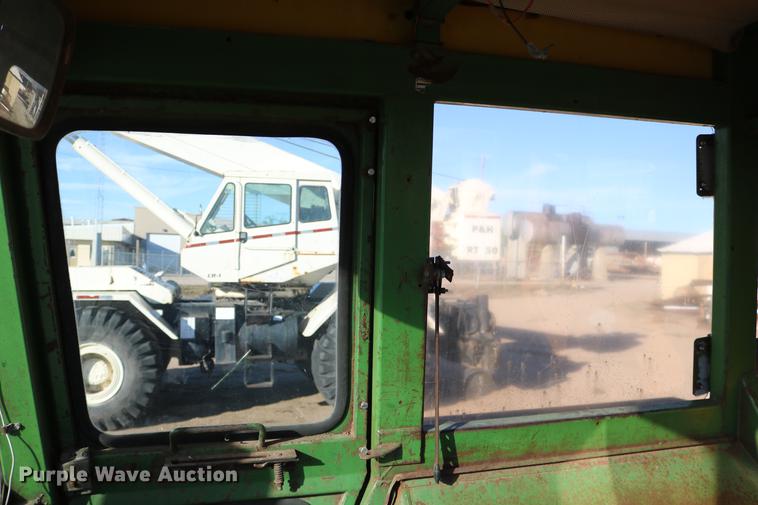 image for item DD0028 1970 John Deere 5020 tractor