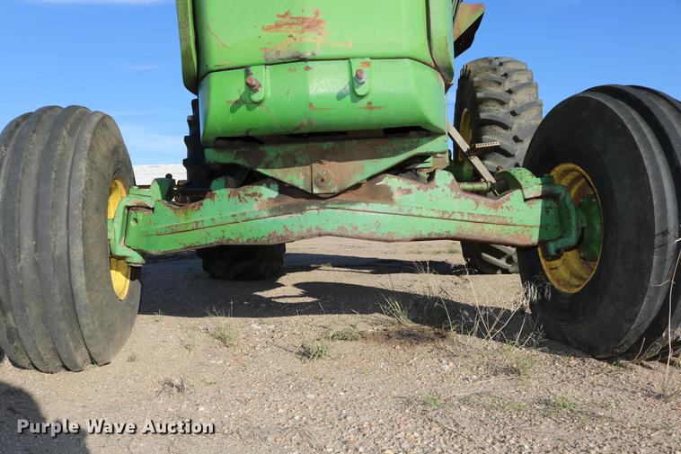 image for item DD0028 1970 John Deere 5020 tractor