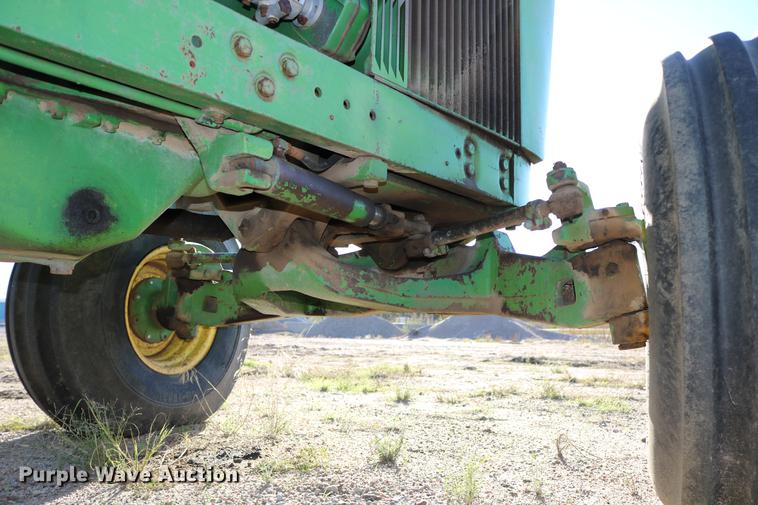 image for item DD0028 1970 John Deere 5020 tractor