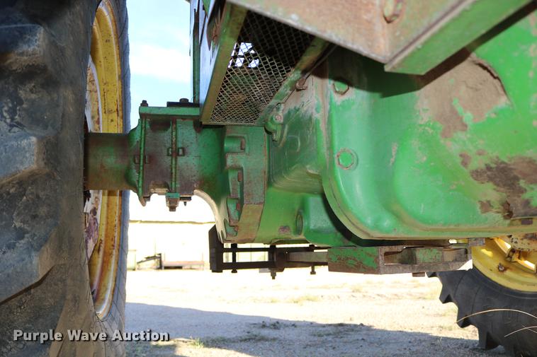 image for item DD0028 1970 John Deere 5020 tractor