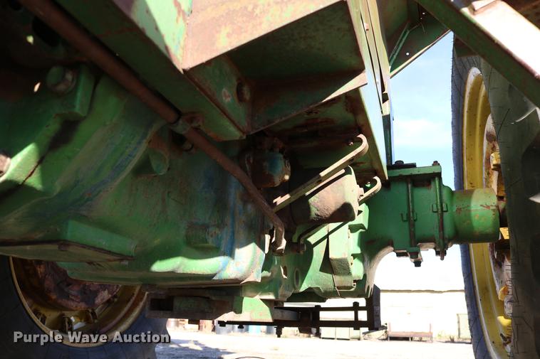 image for item DD0028 1970 John Deere 5020 tractor