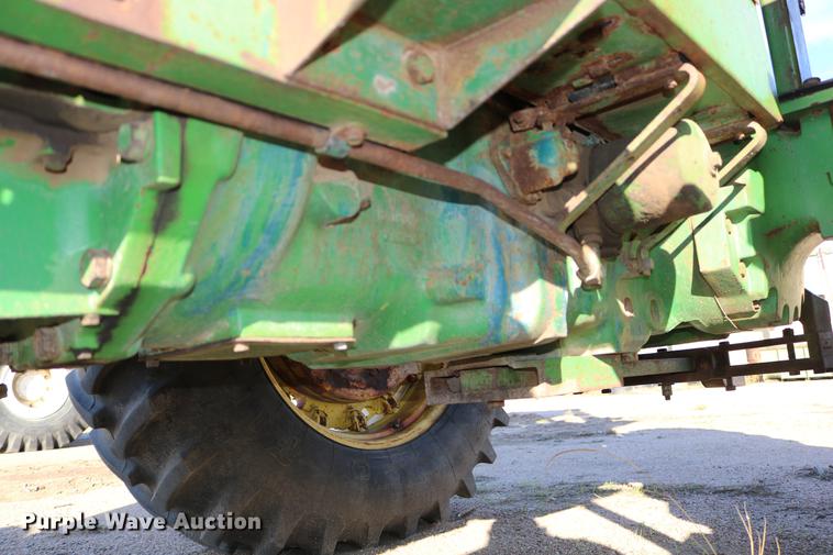 image for item DD0028 1970 John Deere 5020 tractor