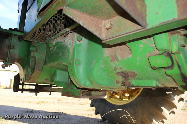 image for item DD0028 1970 John Deere 5020 tractor