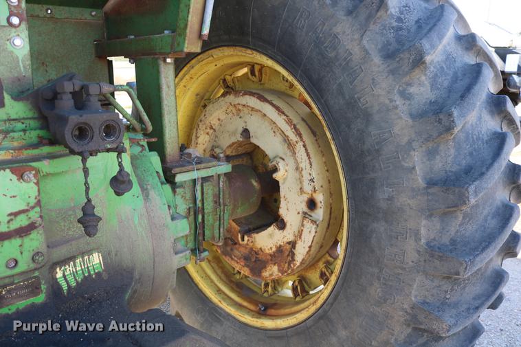 image for item DD0028 1970 John Deere 5020 tractor