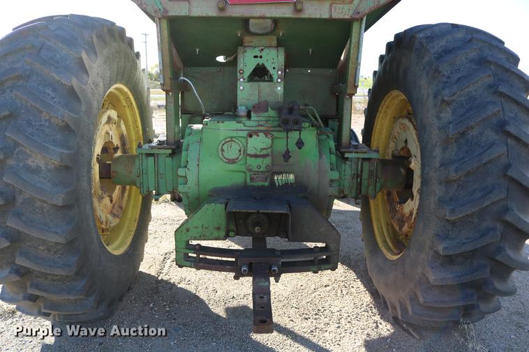 image for item DD0028 1970 John Deere 5020 tractor