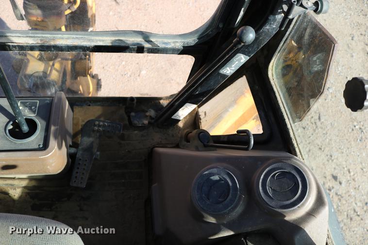 image for item DD0029 1997 John Deere 310SE backhoe