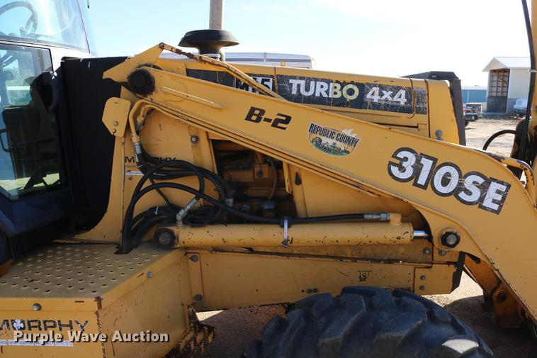 image for item DD0029 1997 John Deere 310SE backhoe
