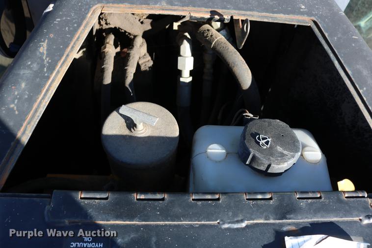 image for item DD0029 1997 John Deere 310SE backhoe