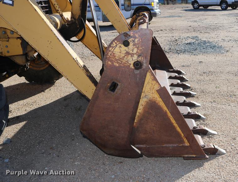 image for item DD0029 1997 John Deere 310SE backhoe