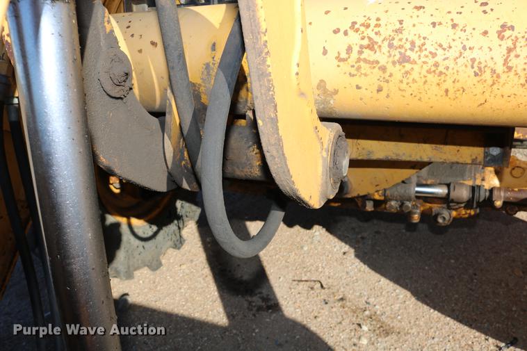 image for item DD0029 1997 John Deere 310SE backhoe