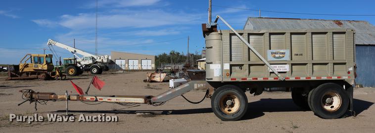 image for item DD0030 1988 Corn Husker end dump trailer