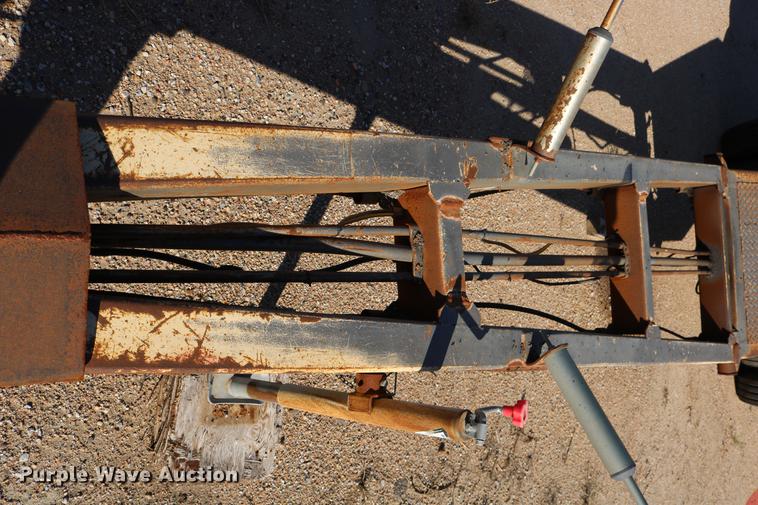 image for item DD0030 1988 Corn Husker end dump trailer