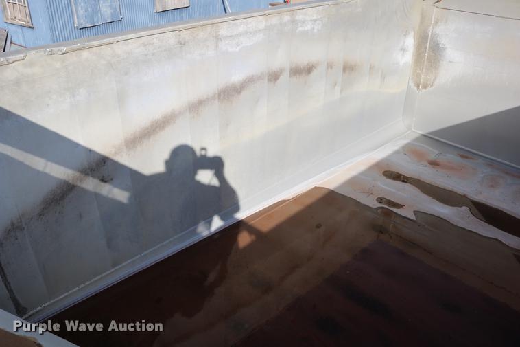 image for item DD0030 1988 Corn Husker end dump trailer