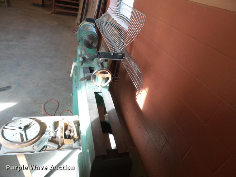 image for item DE9200 Powermatic 90 wood lathe