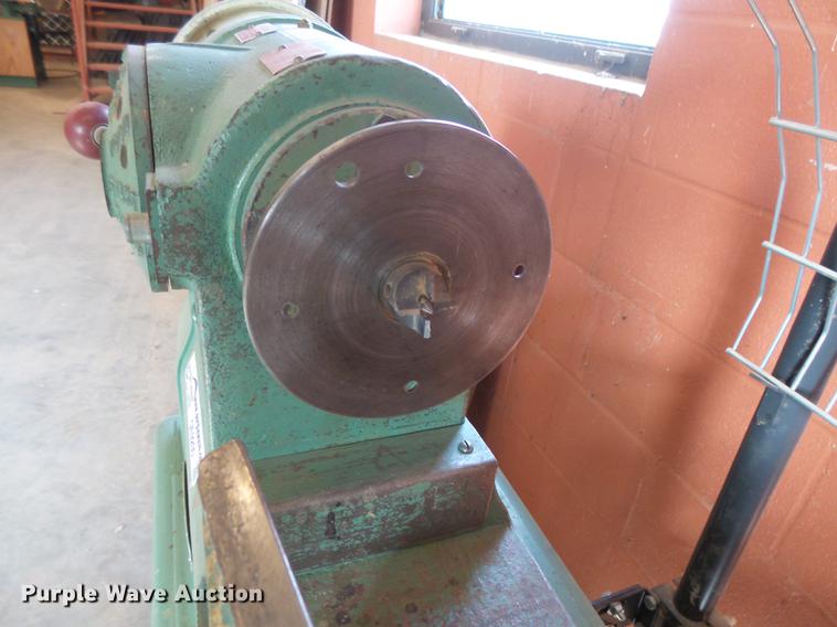image for item DE9200 Powermatic 90 wood lathe