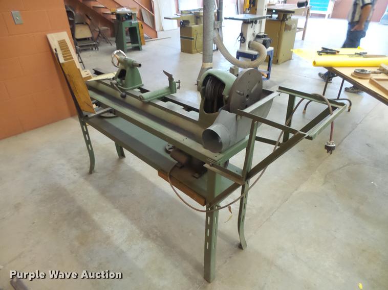 image for item DE9201 Atlas 7122 lathe