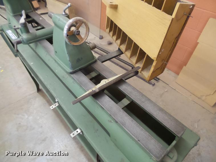 image for item DE9201 Atlas 7122 lathe