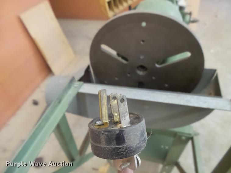 image for item DE9201 Atlas 7122 lathe