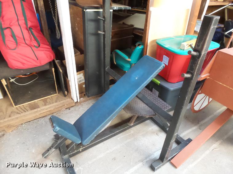 image for item DE9207 Weight room equipment