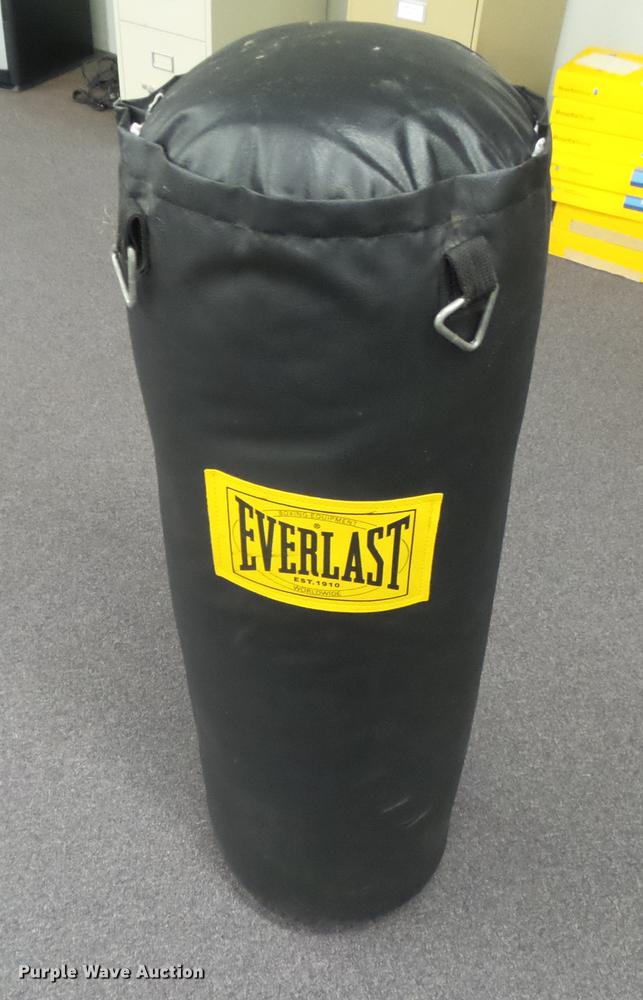 image for item DE9207 Weight room equipment