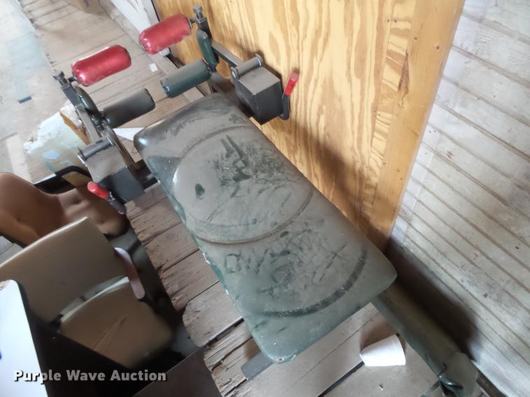 image for item DE9207 Weight room equipment