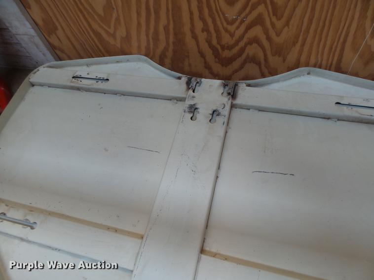 image for item DE9208 Sporting goods