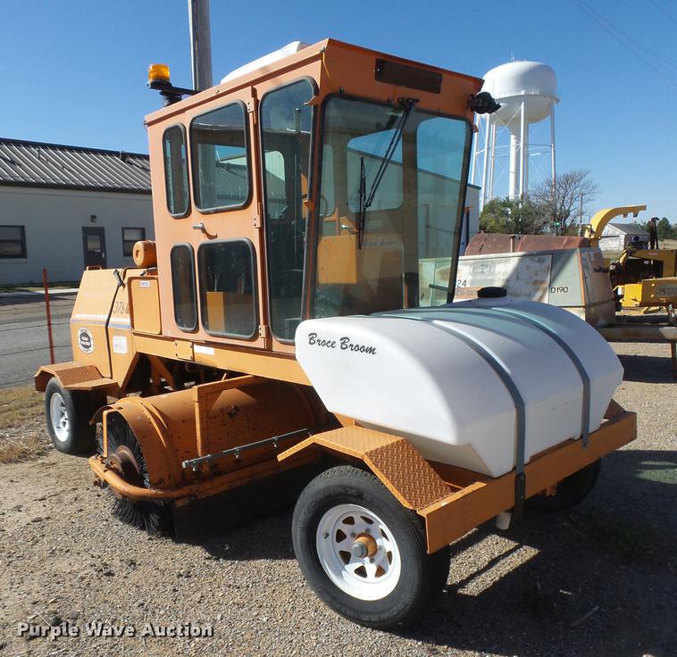 image for item DE9210 Broce RC350 broom