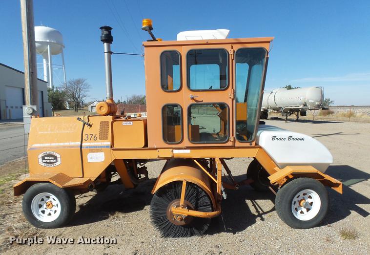 image for item DE9210 Broce RC350 broom