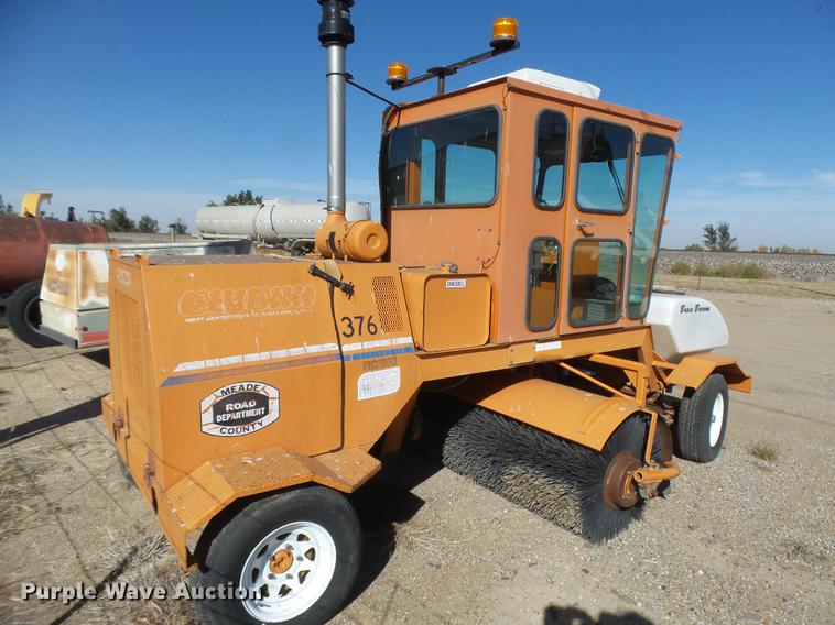 image for item DE9210 Broce RC350 broom