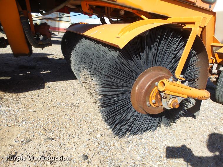 image for item DE9210 Broce RC350 broom