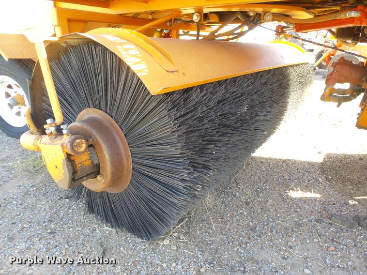 image for item DE9210 Broce RC350 broom