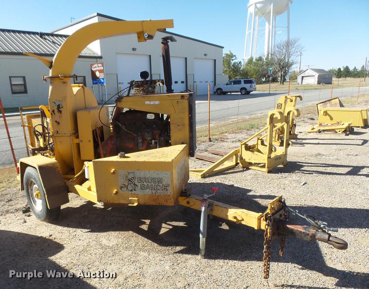 image for item DE9211 Brush Bandit wood chipper